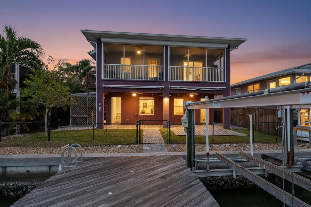 566 Coconut Avenue Goodland FL 34140