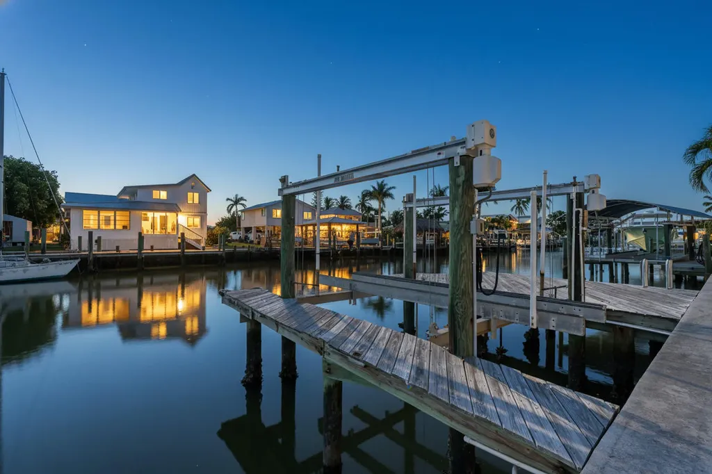 566 Coconut Avenue Goodland FL 34140