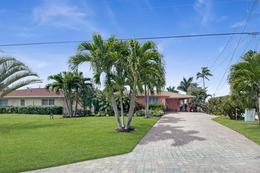 134 Capri Boulevard Naples FL 34113