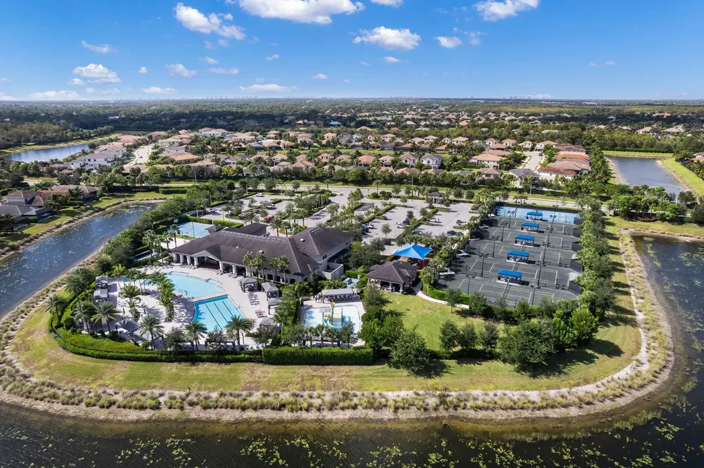 4382 Caldera Circle Naples FL 34119