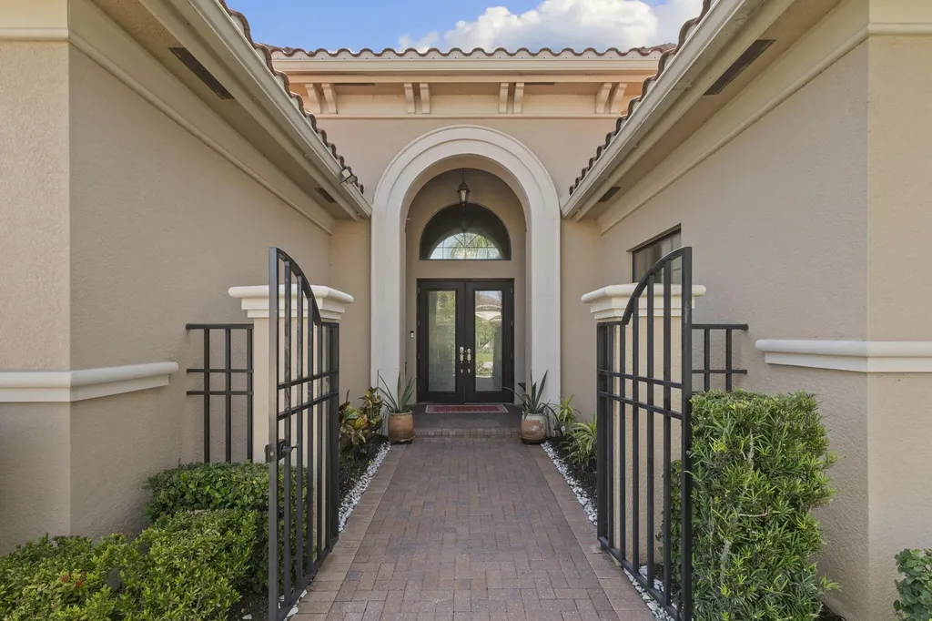 4382 Caldera Circle Naples FL 34119