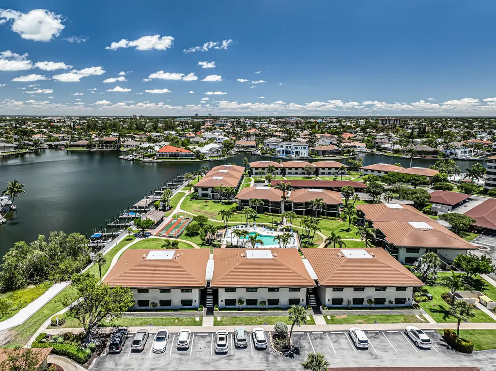 525 Seaview Court Marco Island FL 34145
