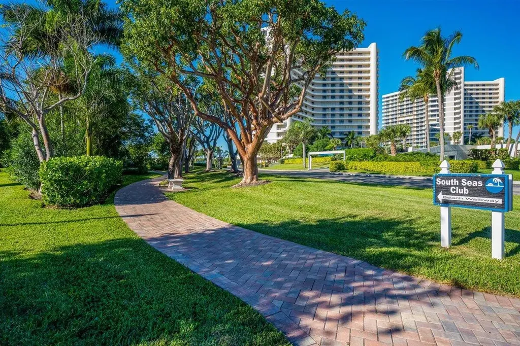 525 Seaview Court Marco Island FL 34145