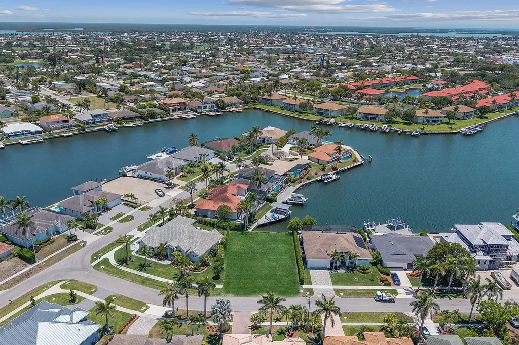 269 Bass Court Marco Island FL 34145