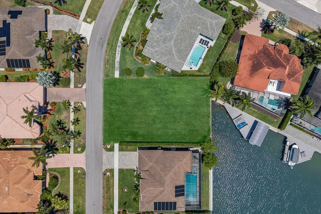 269 Bass Court Marco Island FL 34145