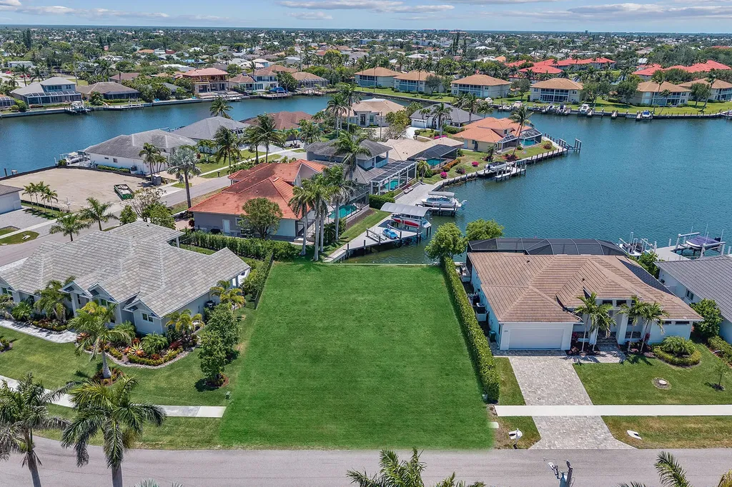 269 Bass Court Marco Island FL 34145