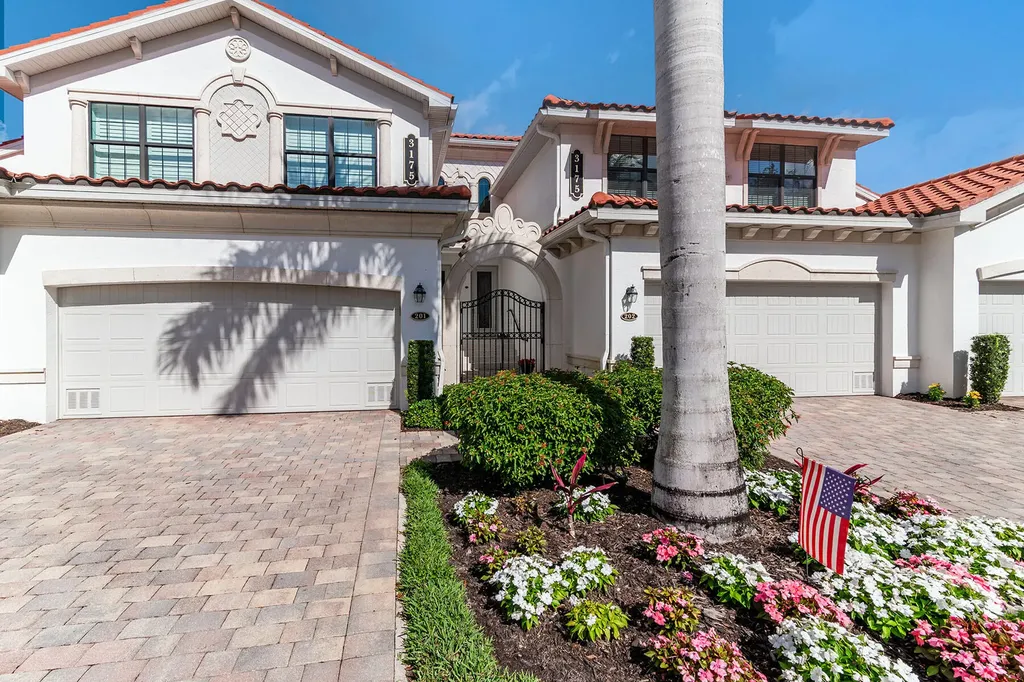 3175 Serena Lane Naples FL 34114