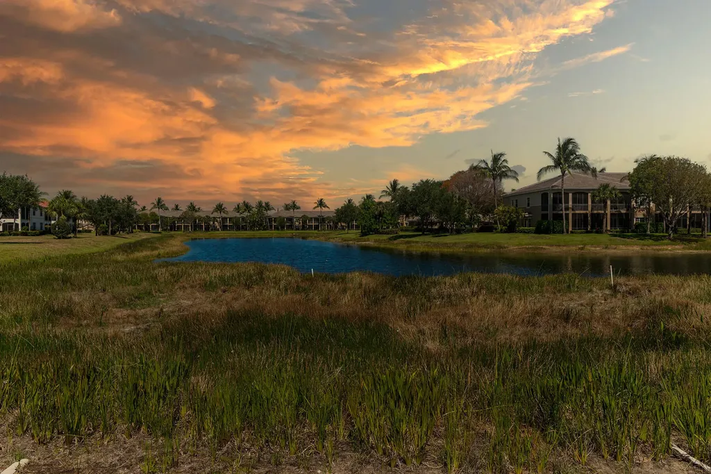 3175 Serena Lane Naples FL 34114