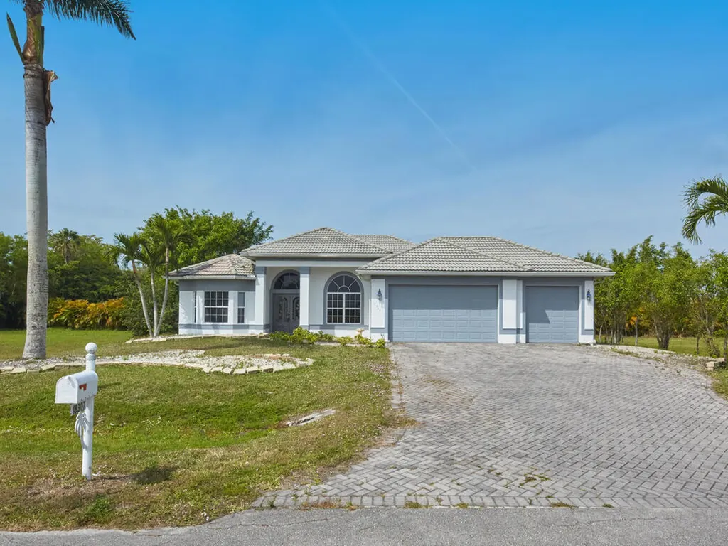 18307 Royal Hammock Boulevard Naples FL 34114