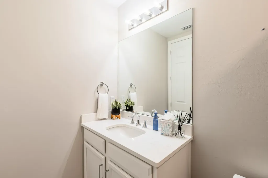 14567 Edgewater Circle Naples FL 34114