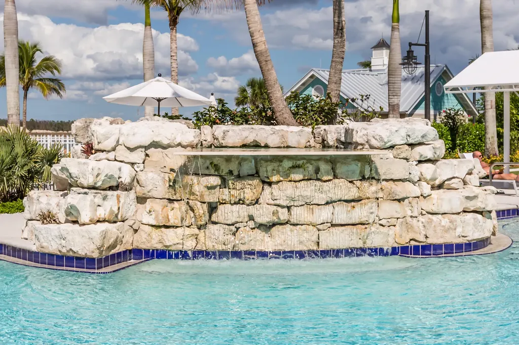 14567 Edgewater Circle Naples FL 34114