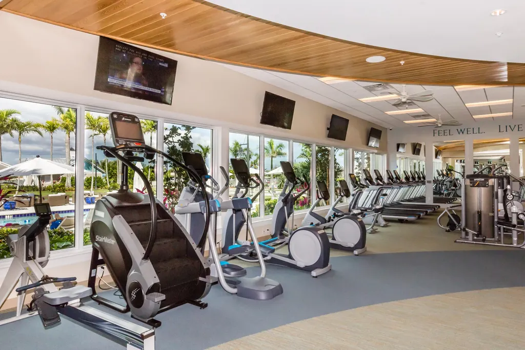 14567 Edgewater Circle Naples FL 34114