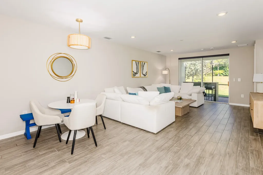 14567 Edgewater Circle Naples FL 34114