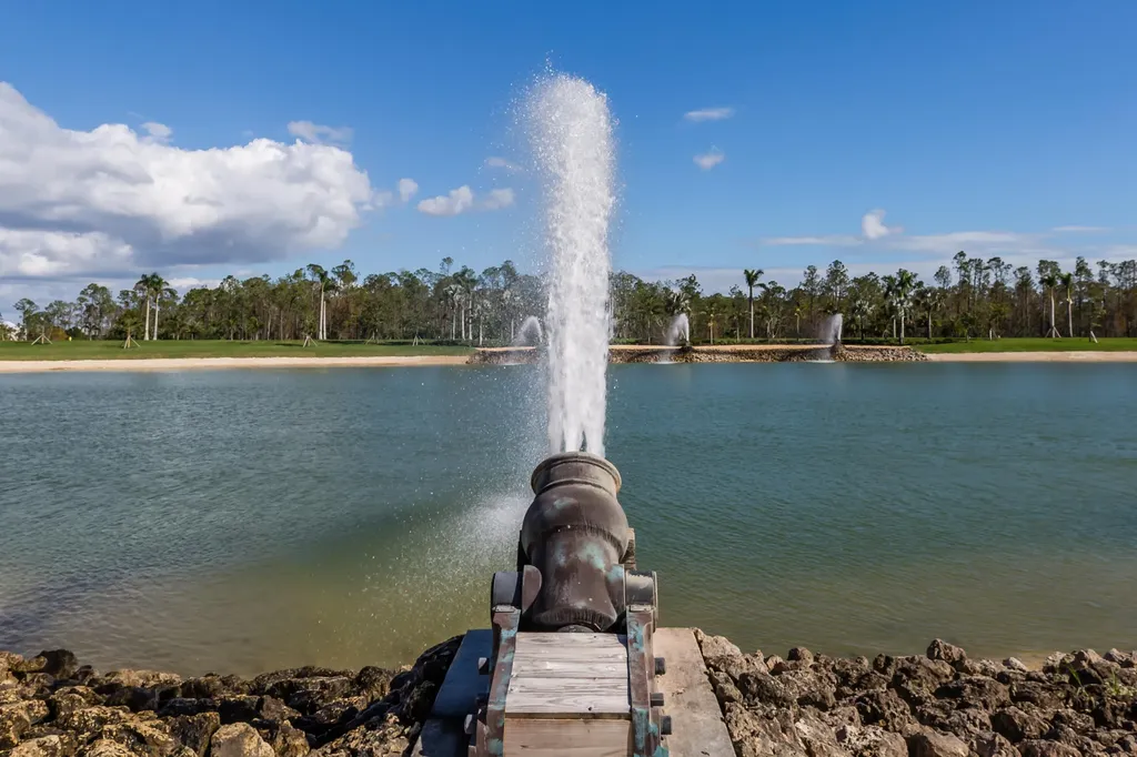 14567 Edgewater Circle Naples FL 34114