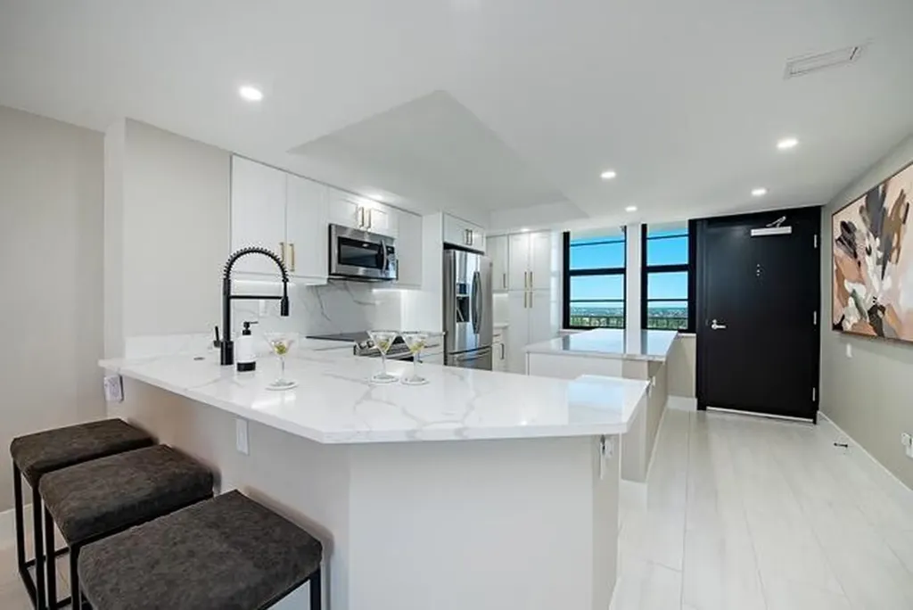 380 Seaview Court Marco Island FL 34145