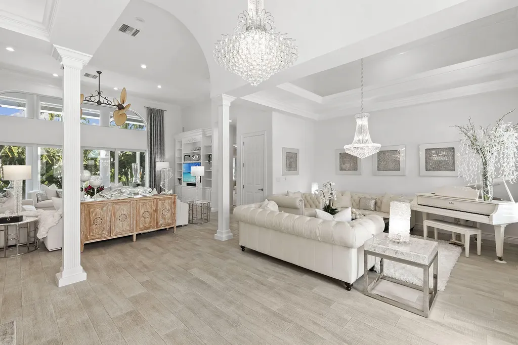 287 Meadowlark Court Marco Island FL 34145