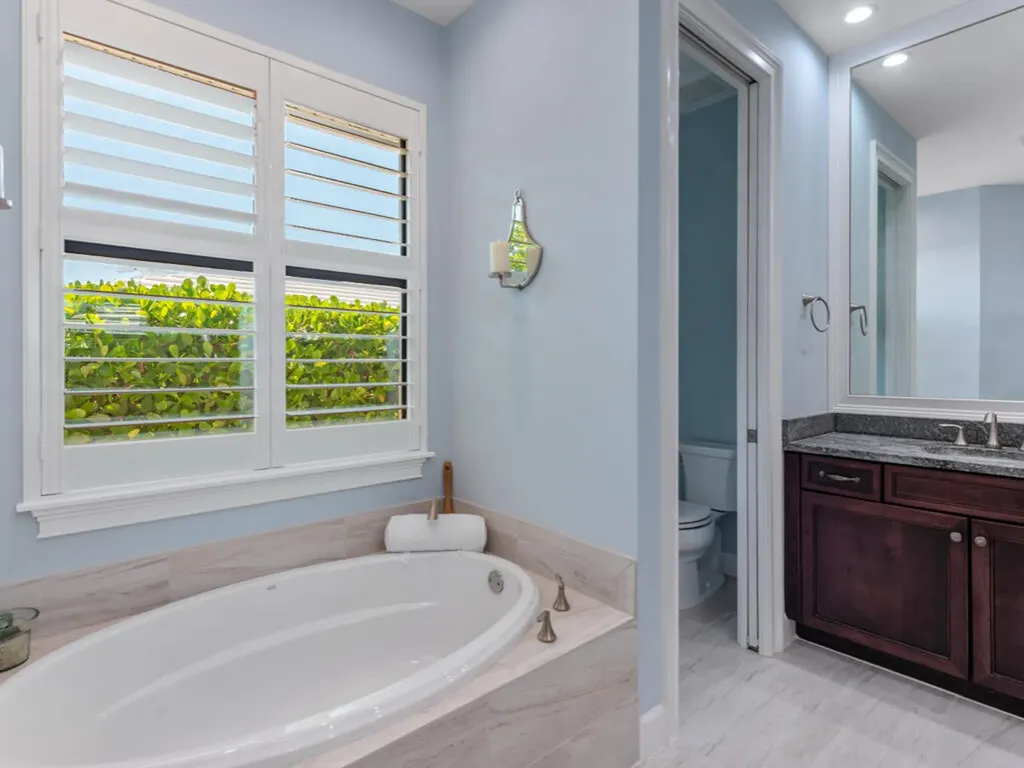 811 Manor Terrace Marco Island FL 34145