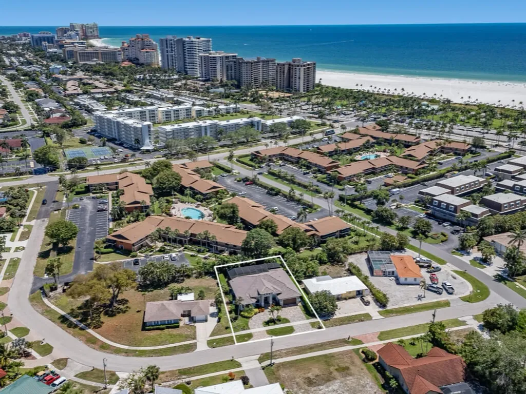 811 Manor Terrace Marco Island FL 34145