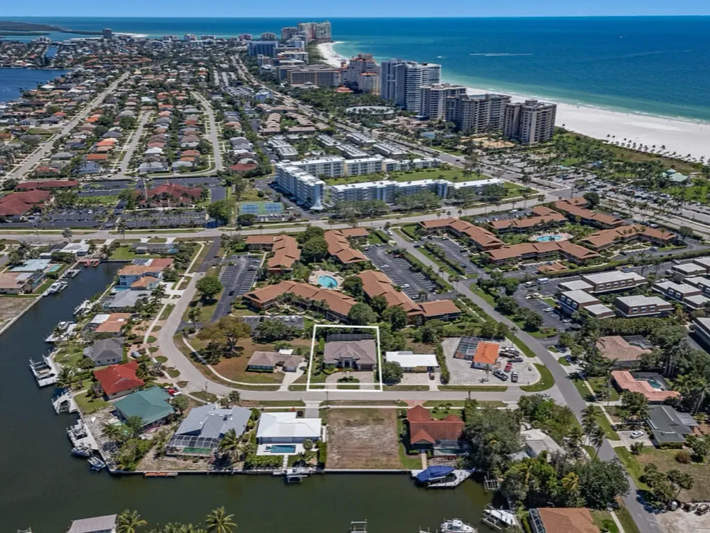 811 Manor Terrace Marco Island FL 34145