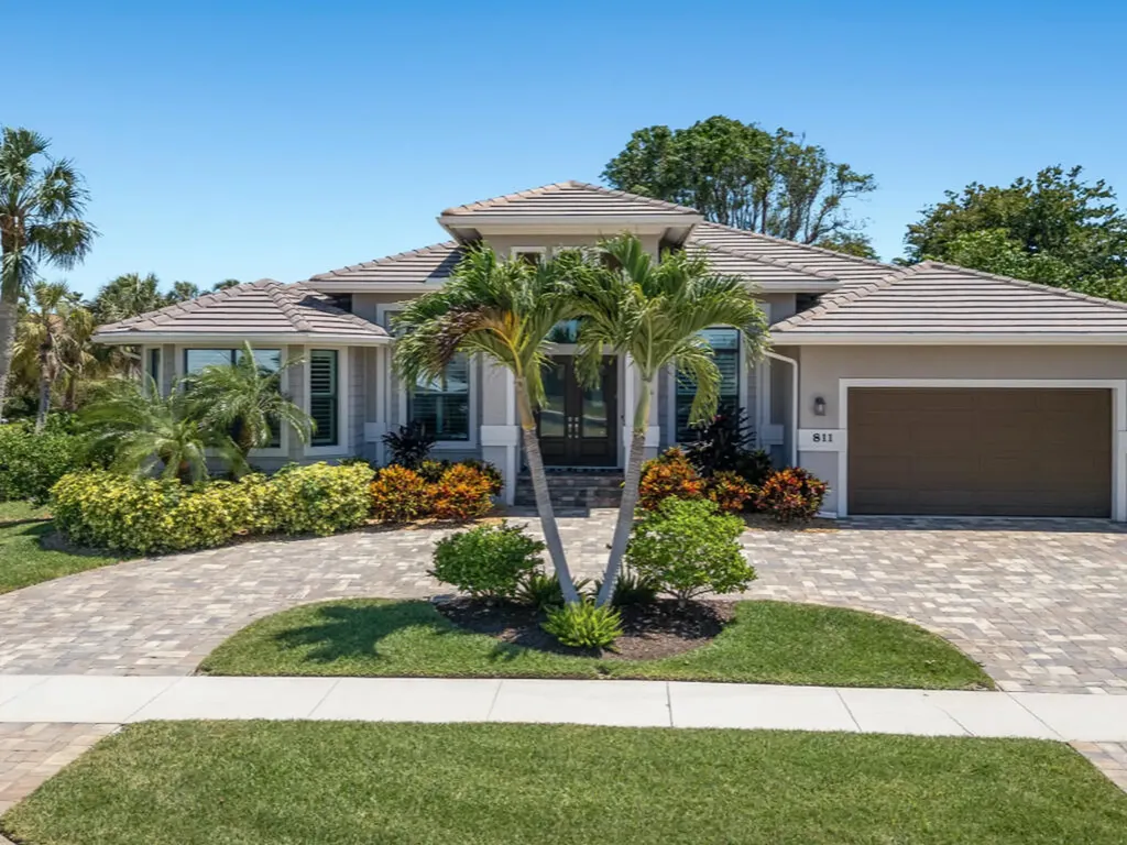 811 Manor Terrace Marco Island FL 34145
