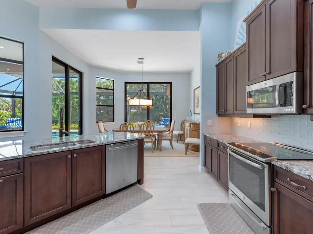 811 Manor Terrace Marco Island FL 34145