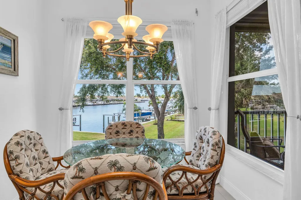 275 Cays Drive Naples FL 34114