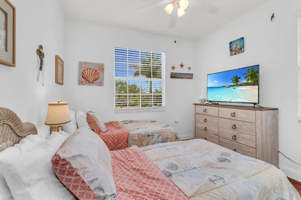 275 Cays Drive Naples FL 34114