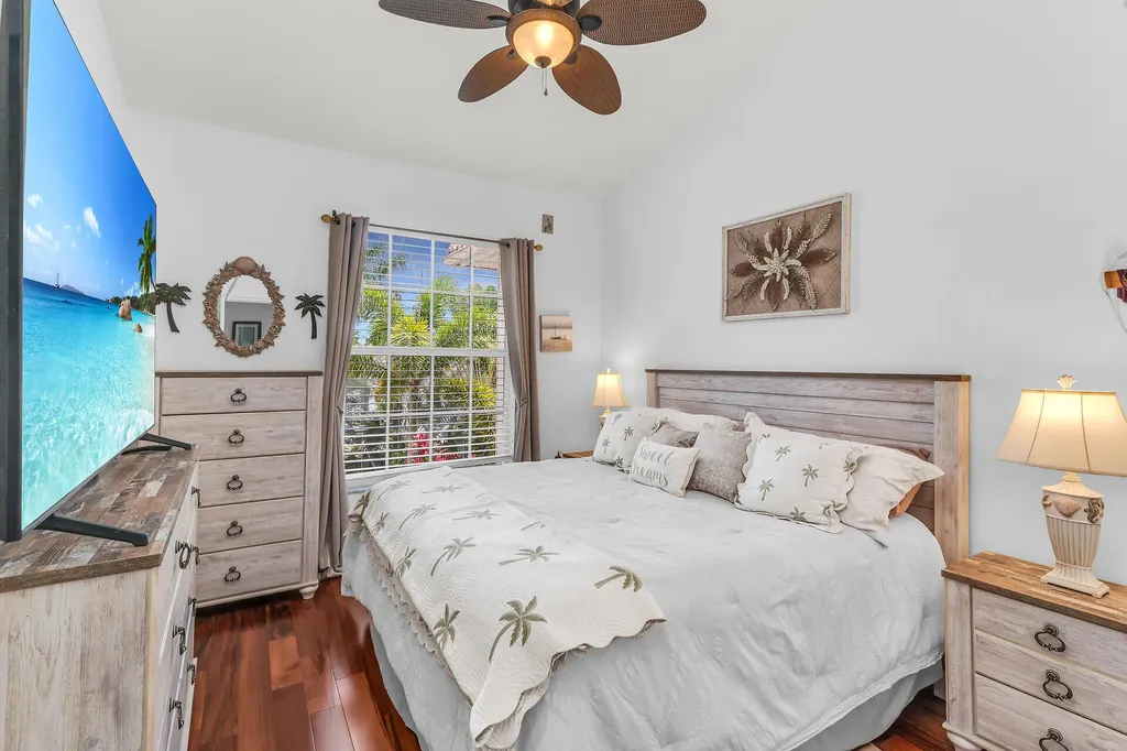 275 Cays Drive Naples FL 34114