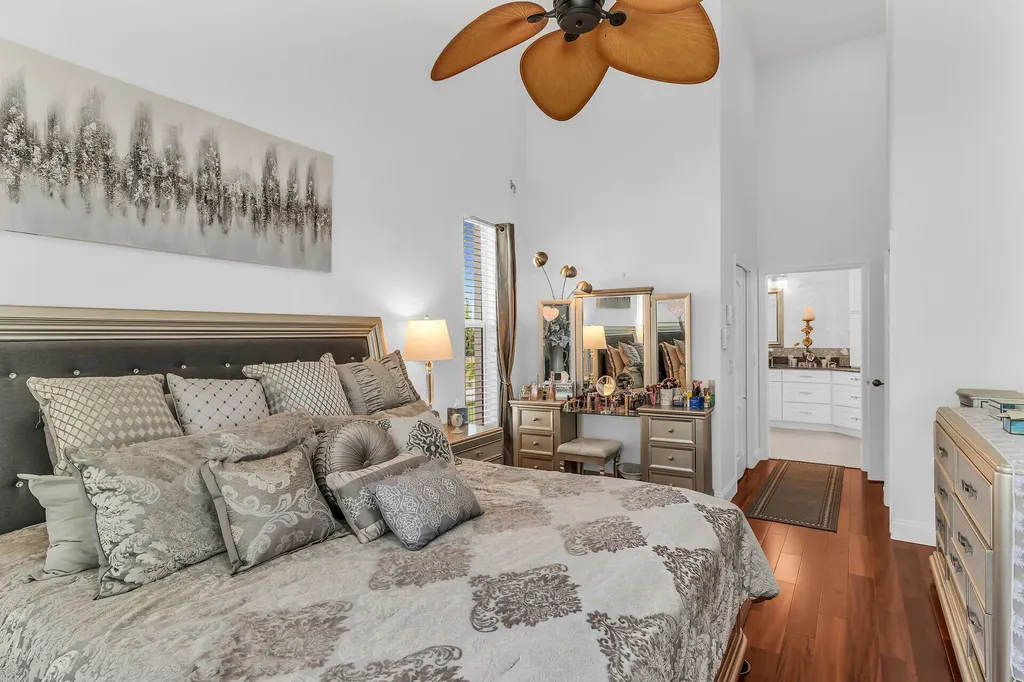 275 Cays Drive Naples FL 34114