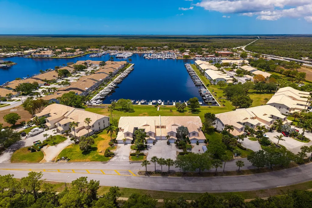 275 Cays Drive Naples FL 34114