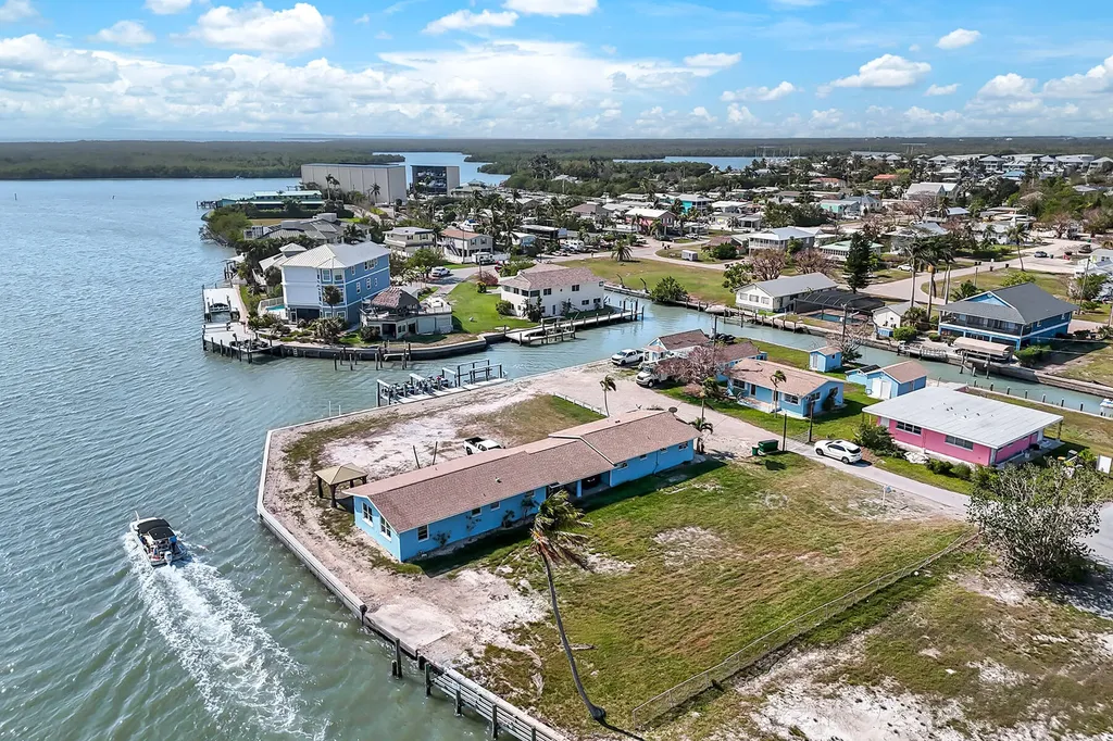 110 East Court Goodland FL 34140