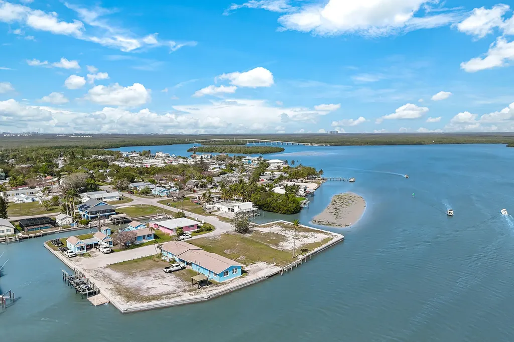 110 East Court Goodland FL 34140