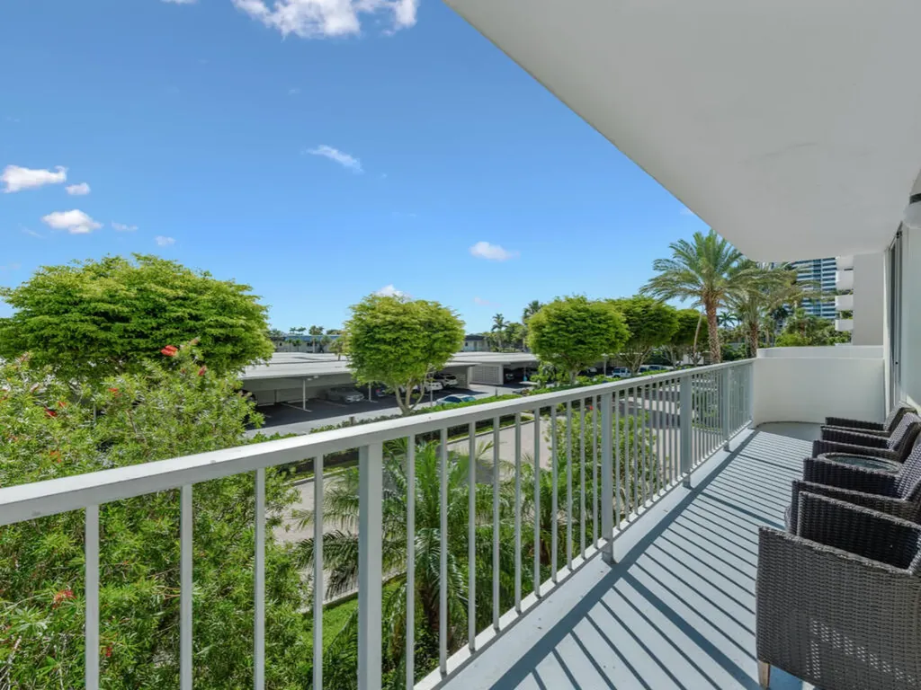140 Seaview Court Marco Island FL 34145