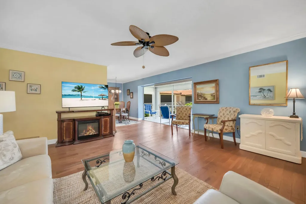 1155 Sandpiper Street Naples FL 34102