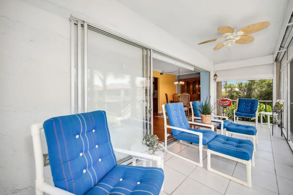 1155 Sandpiper Street Naples FL 34102