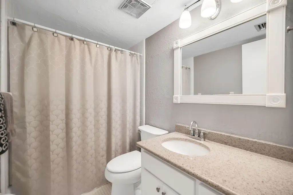 1155 Sandpiper Street Naples FL 34102