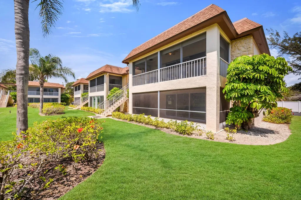 1155 Sandpiper Street Naples FL 34102