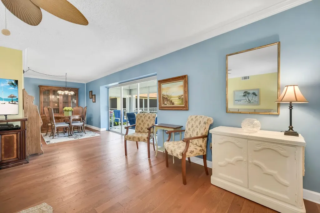 1155 Sandpiper Street Naples FL 34102