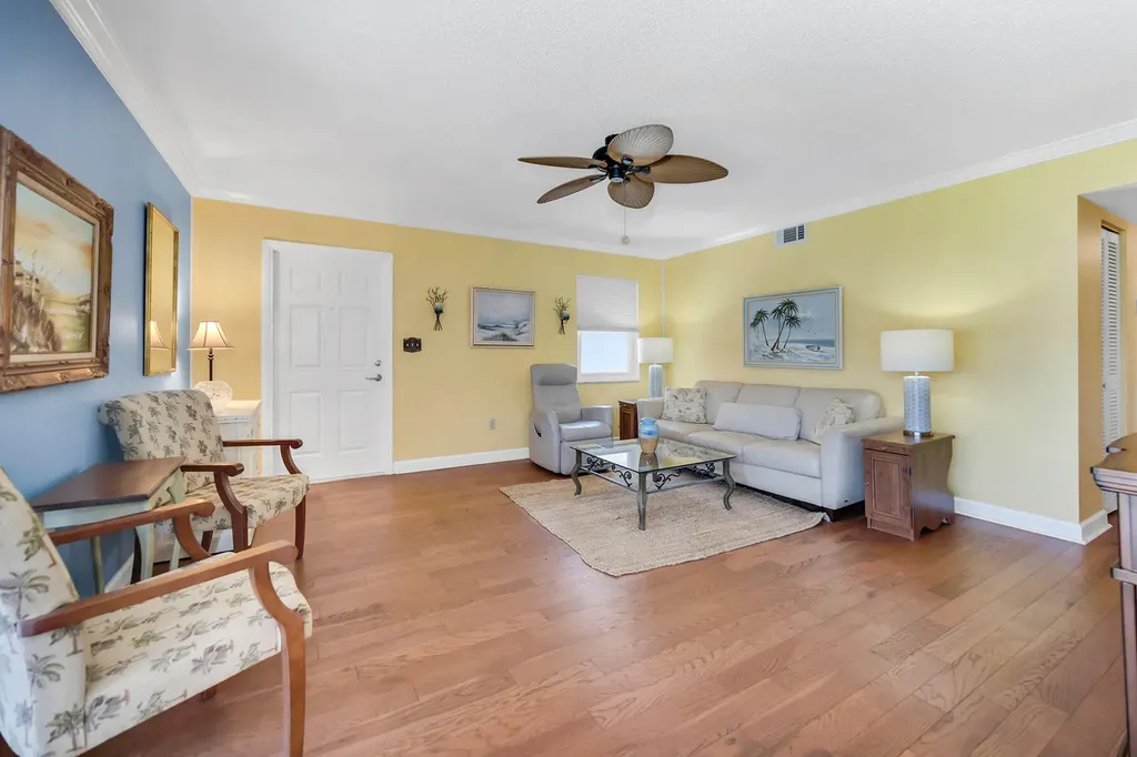 1155 Sandpiper Street Naples FL 34102