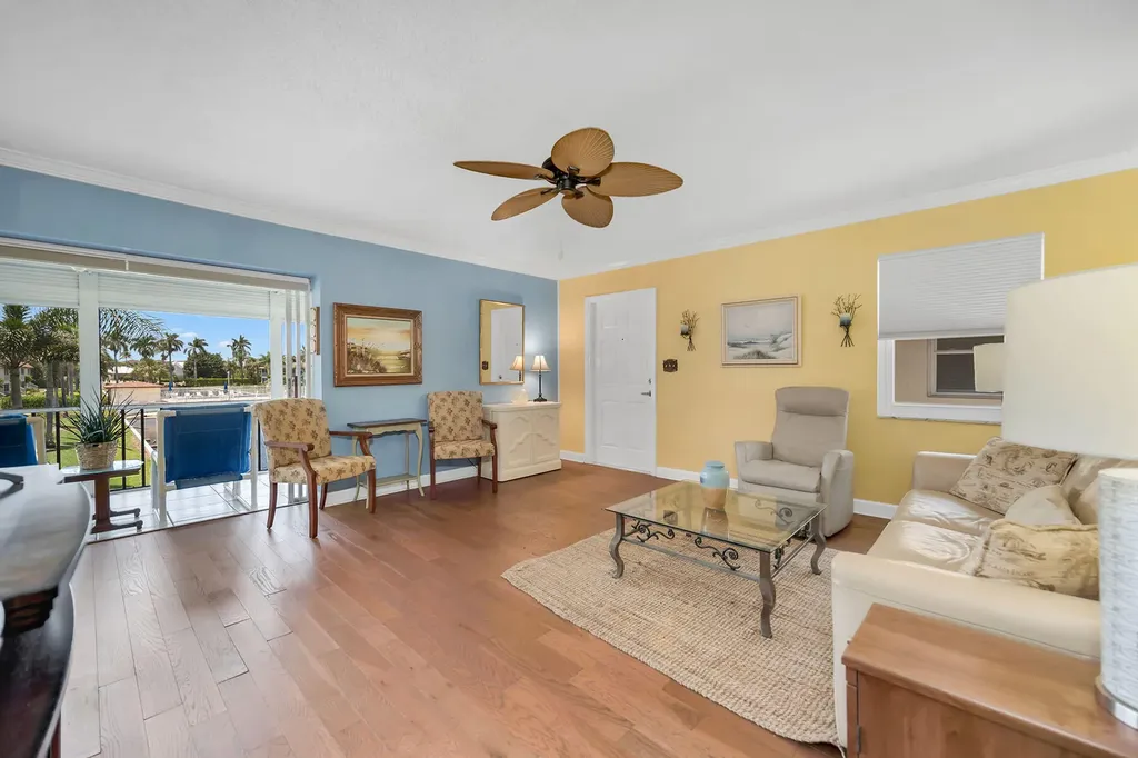 1155 Sandpiper Street Naples FL 34102