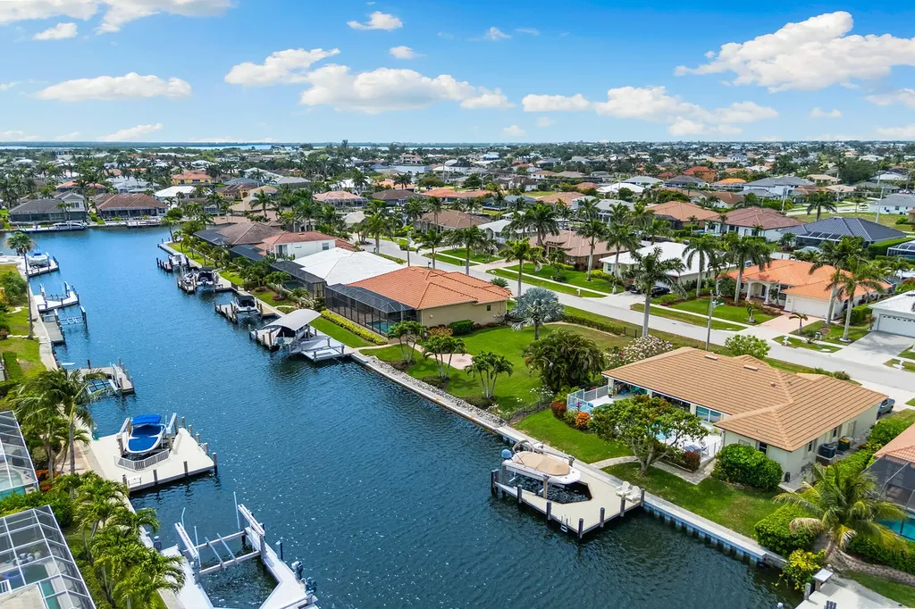 1540 Kingston Court Marco Island FL 34145