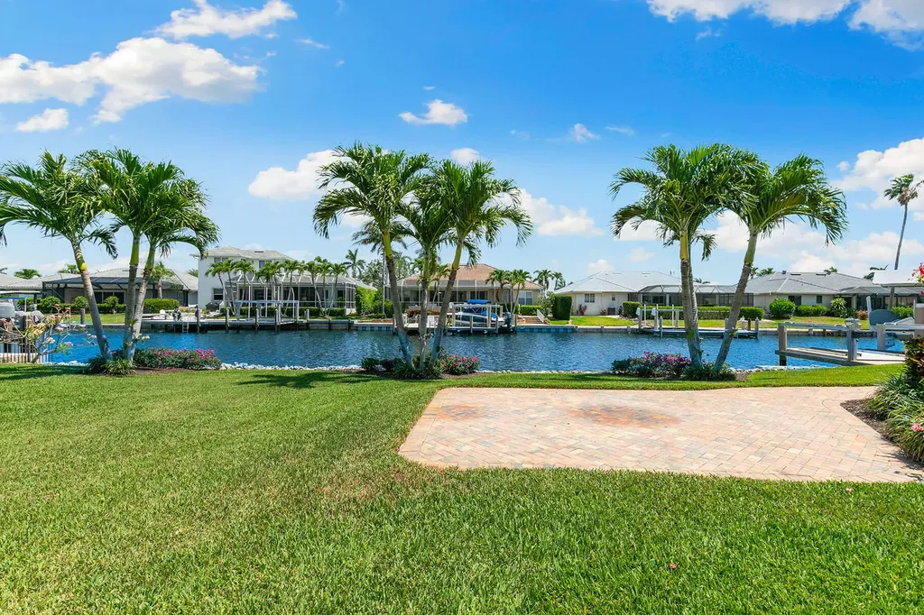 1540 Kingston Court Marco Island FL 34145