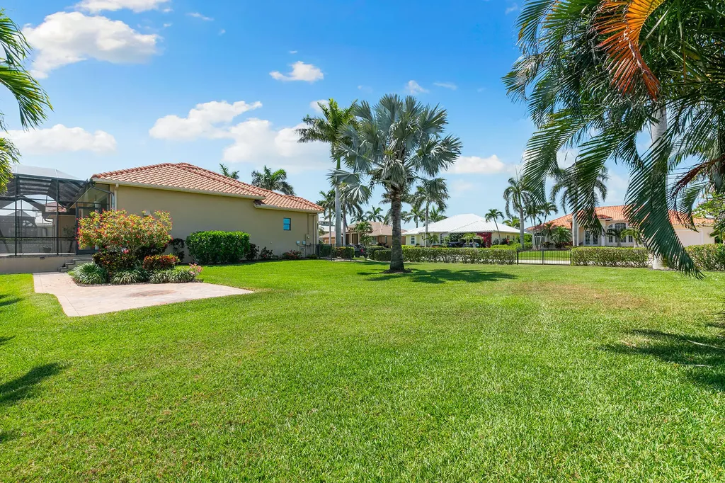 1540 Kingston Court Marco Island FL 34145