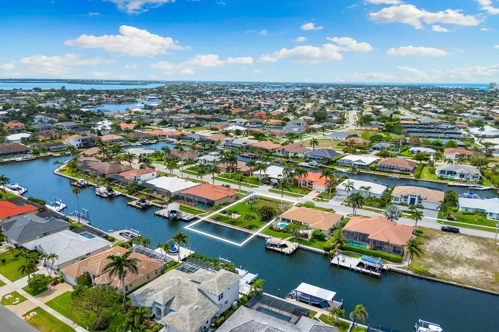 1540 Kingston Court Marco Island FL 34145