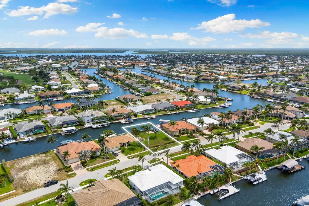 1540 Kingston Court Marco Island FL 34145