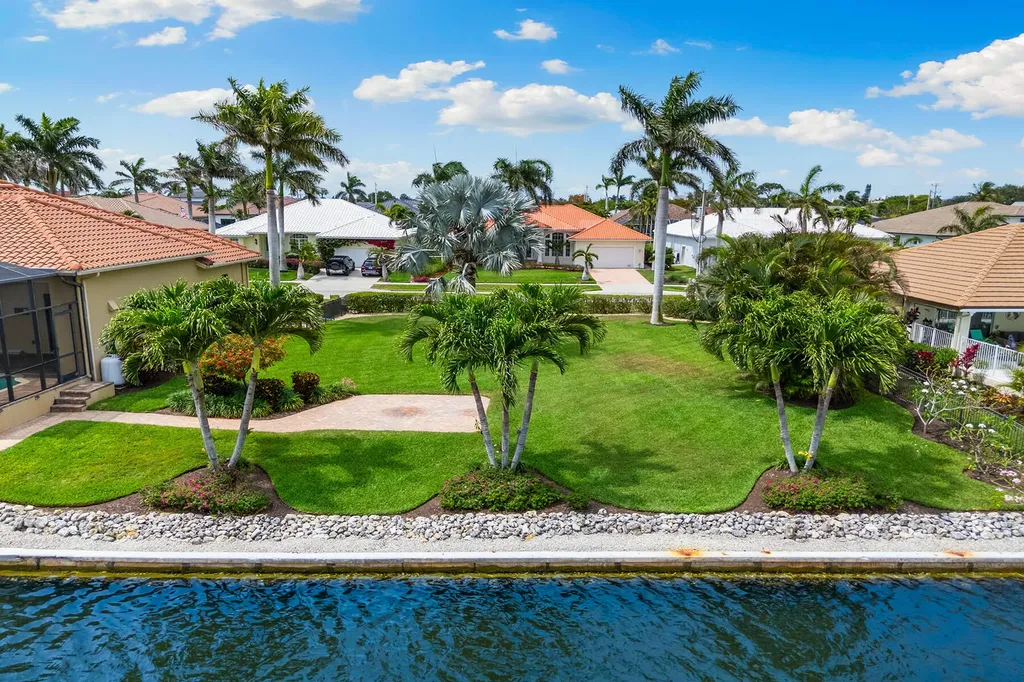 1540 Kingston Court Marco Island FL 34145