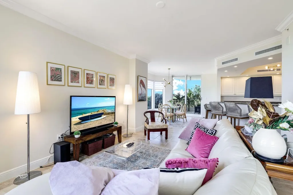 1050 Borghese Lane Naples FL 34114