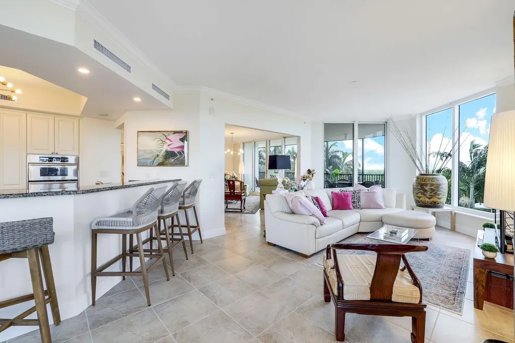 1050 Borghese Lane Naples FL 34114