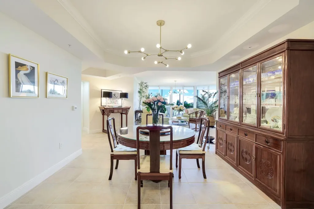 1050 Borghese Lane Naples FL 34114