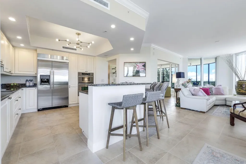 1050 Borghese Lane Naples FL 34114